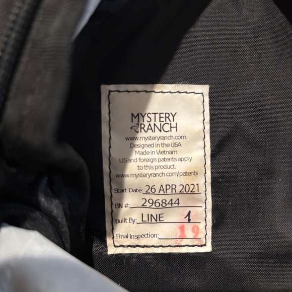 Mystery Ranch Full Moon Hip Pack 6.3L - "CRAZY BLACK" Japan exclusive - Picture 2 of 2